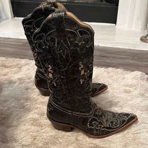 CORRAL BOOTS BLACK & TAN SNIP TOE SZ 7